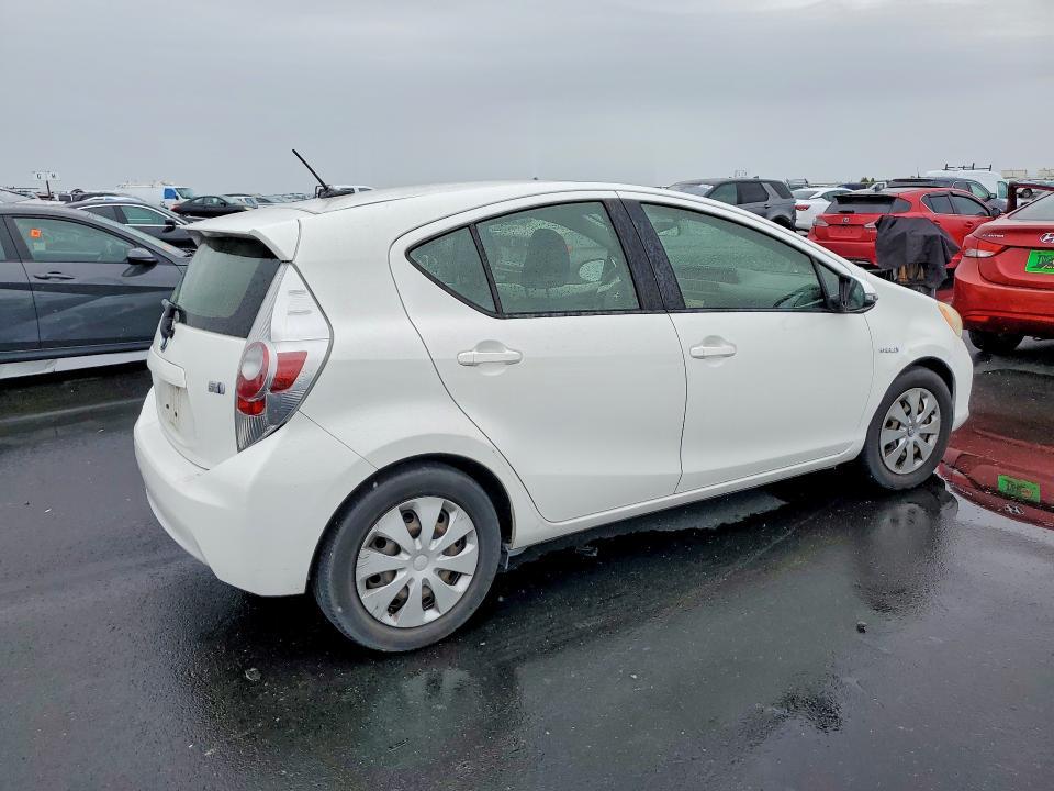 2013 Toyota Prius c Three