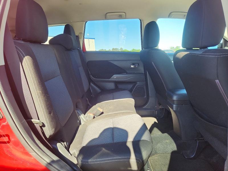 2016 Mitsubishi Outlander es