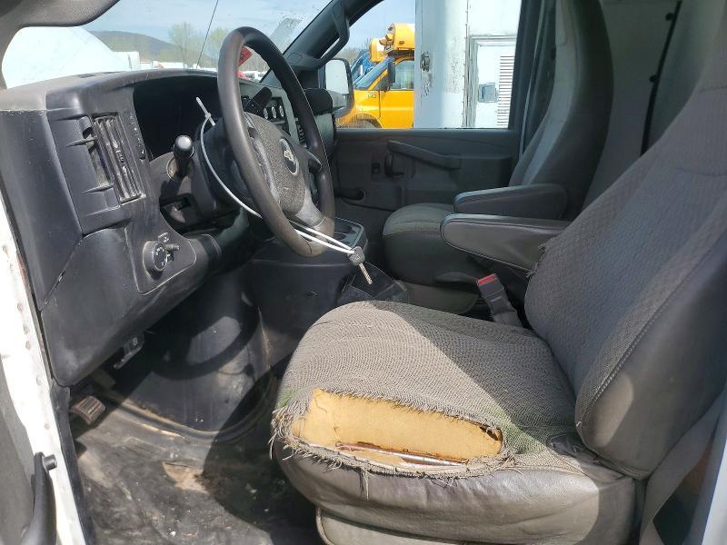 2017 Chev Rolet Express G3500 Delivery Truck