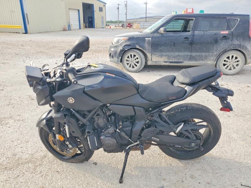 2025 Yama MTN690