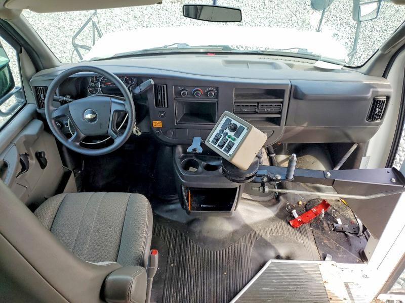 2010 Chev Express G3500