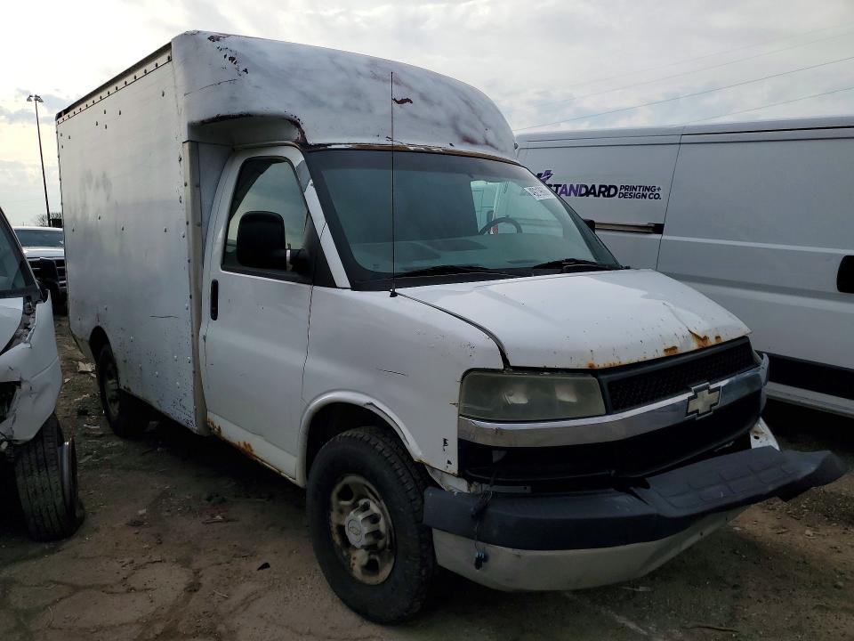 2005 Chevrolet Express Delivery Truck