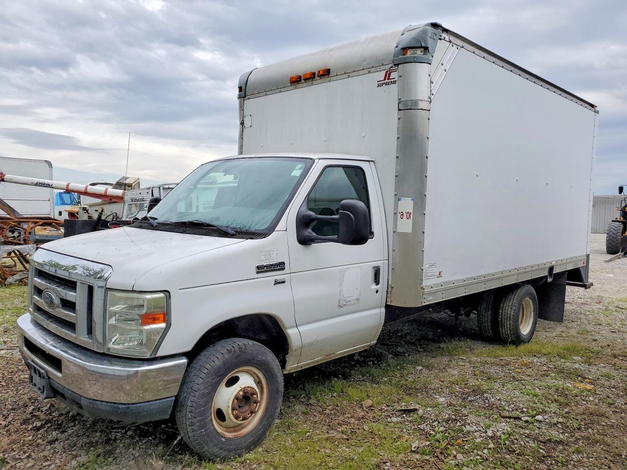 2013 Ford E350 BOX Truck