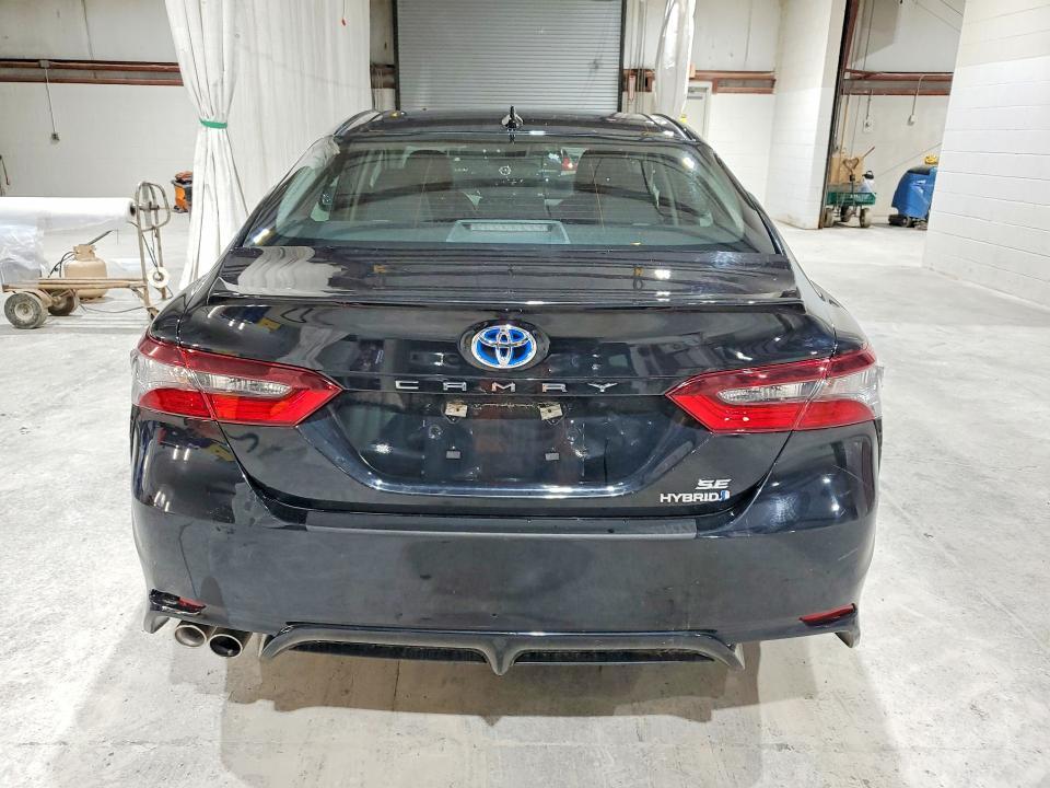 2024 Toyota Camry Hybrid se