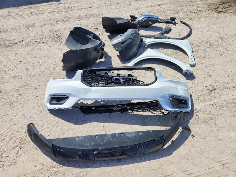 2021 Volvo Xc40 T4 R-design