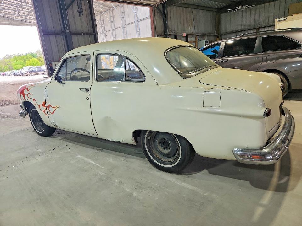1951 Ford Custom Deluxe