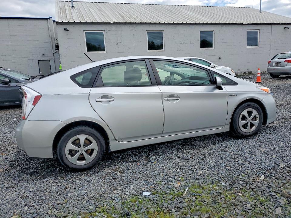 2014 Toyota Prius two