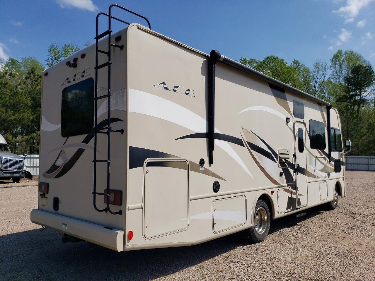 2015 Ford Motorhome Chassis RV