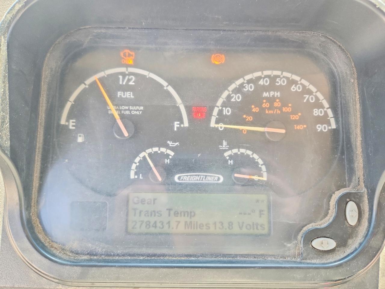 2010 Freightliner MT45G Chassis Delivery Truck