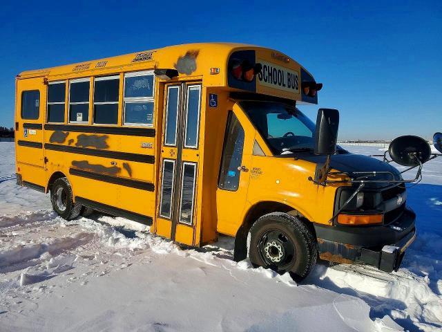 2010 Chev Express Cutaway G4500