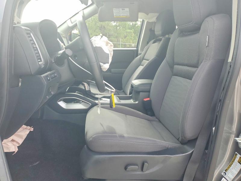 2024 Nissan Frontier sv