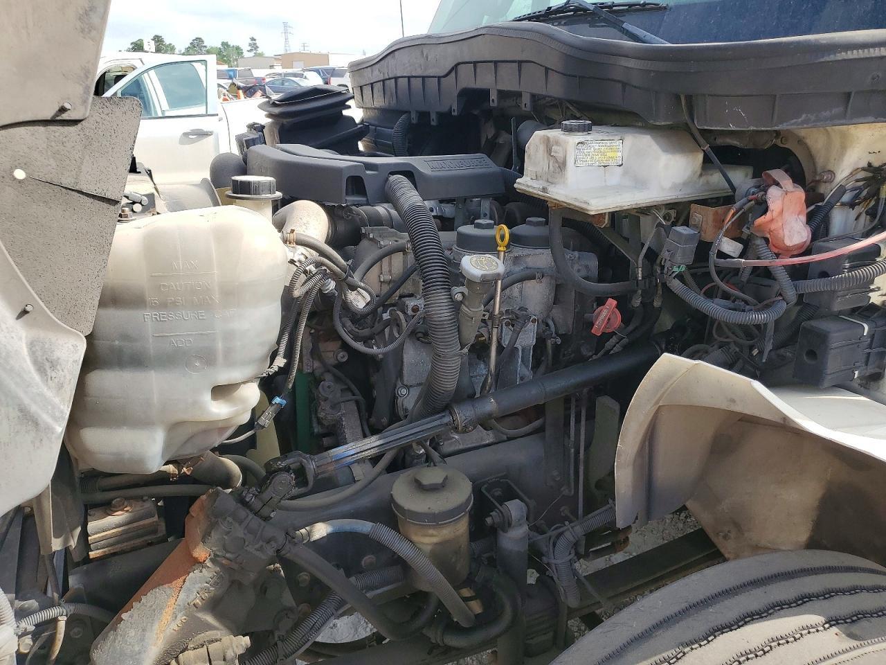 2011 International 4300 BOX Truck