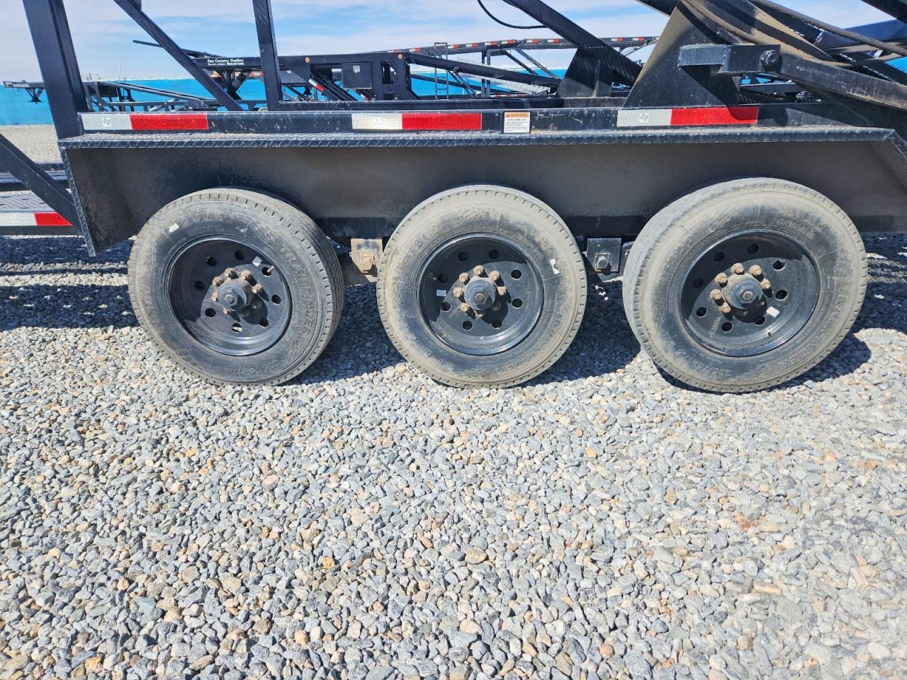 2022 Texas Pride CA84727KGN Car Carrier