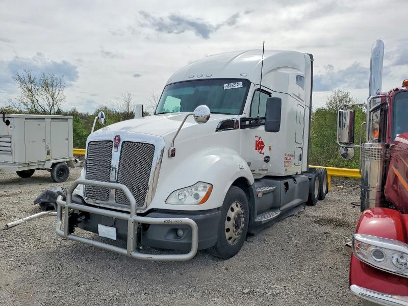2019 Kenworth T680 Semi Truck