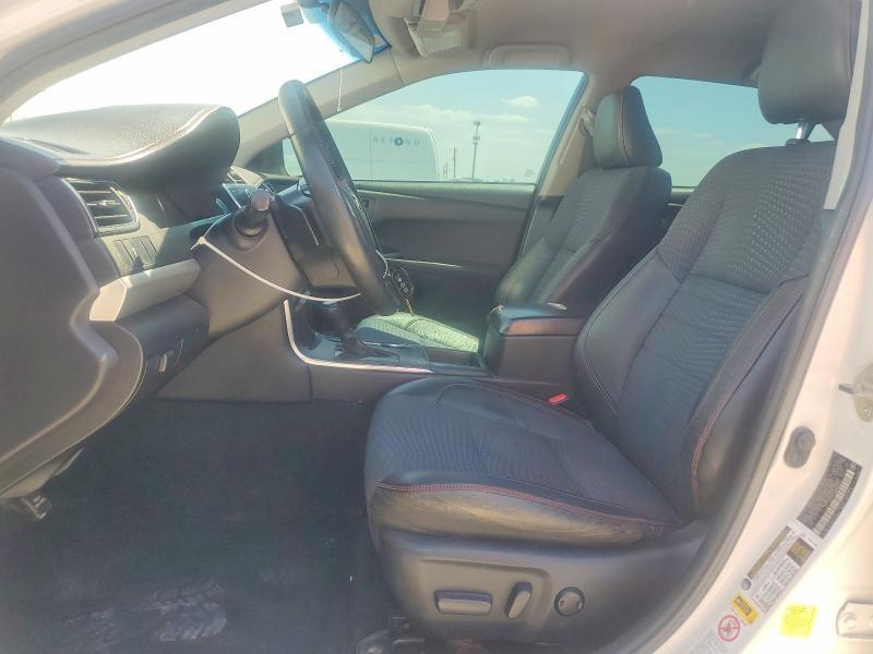 2015 Toyota Camry se