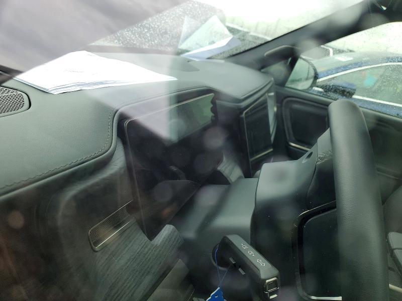 2025 Rivian R1S Adventure