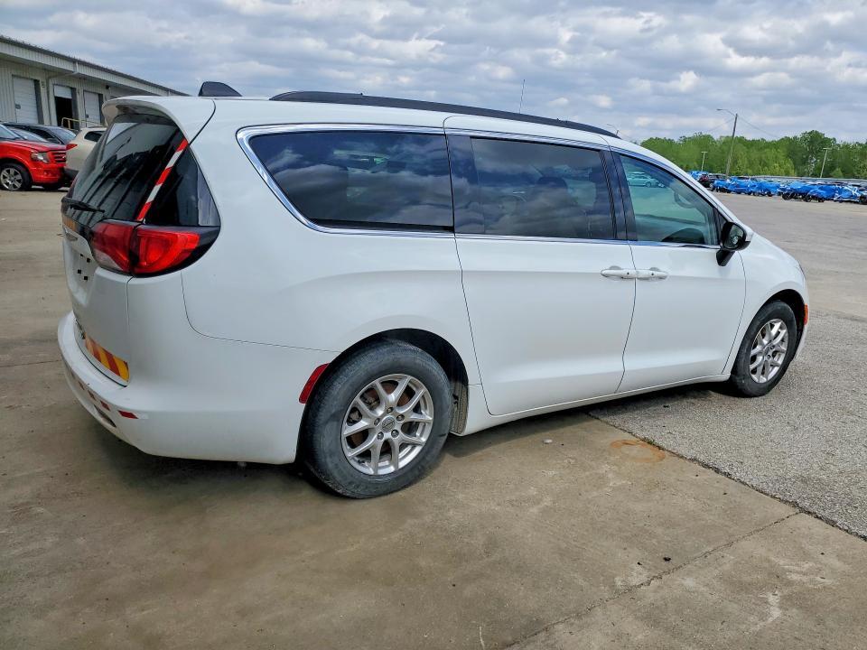 2021 Chrysler Voyager lxi