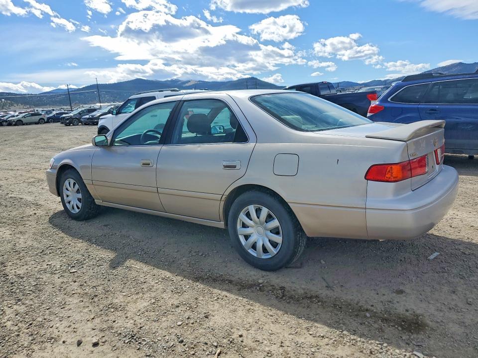 2000 Toyota Camry le