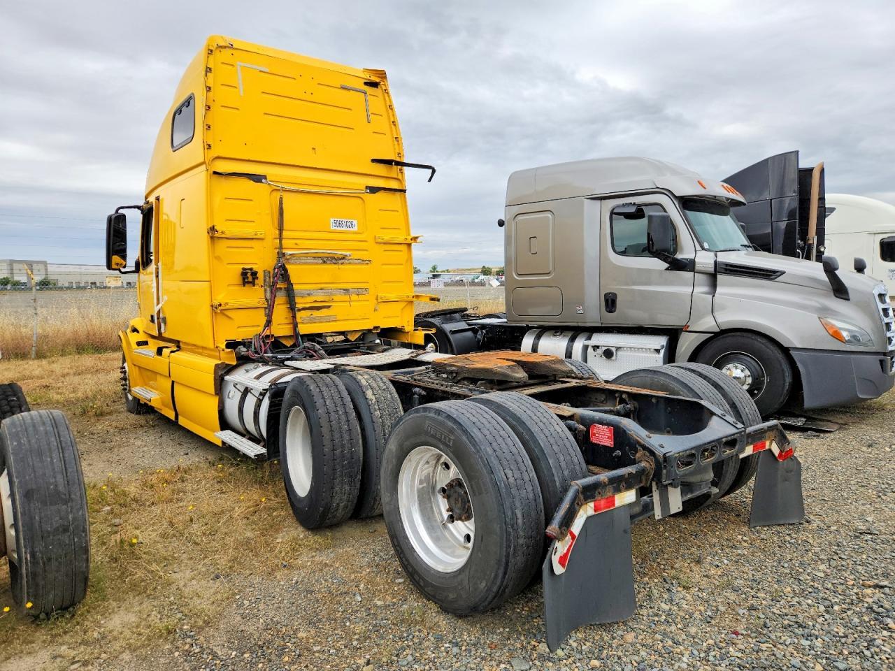 2013 Volvo VNL 670