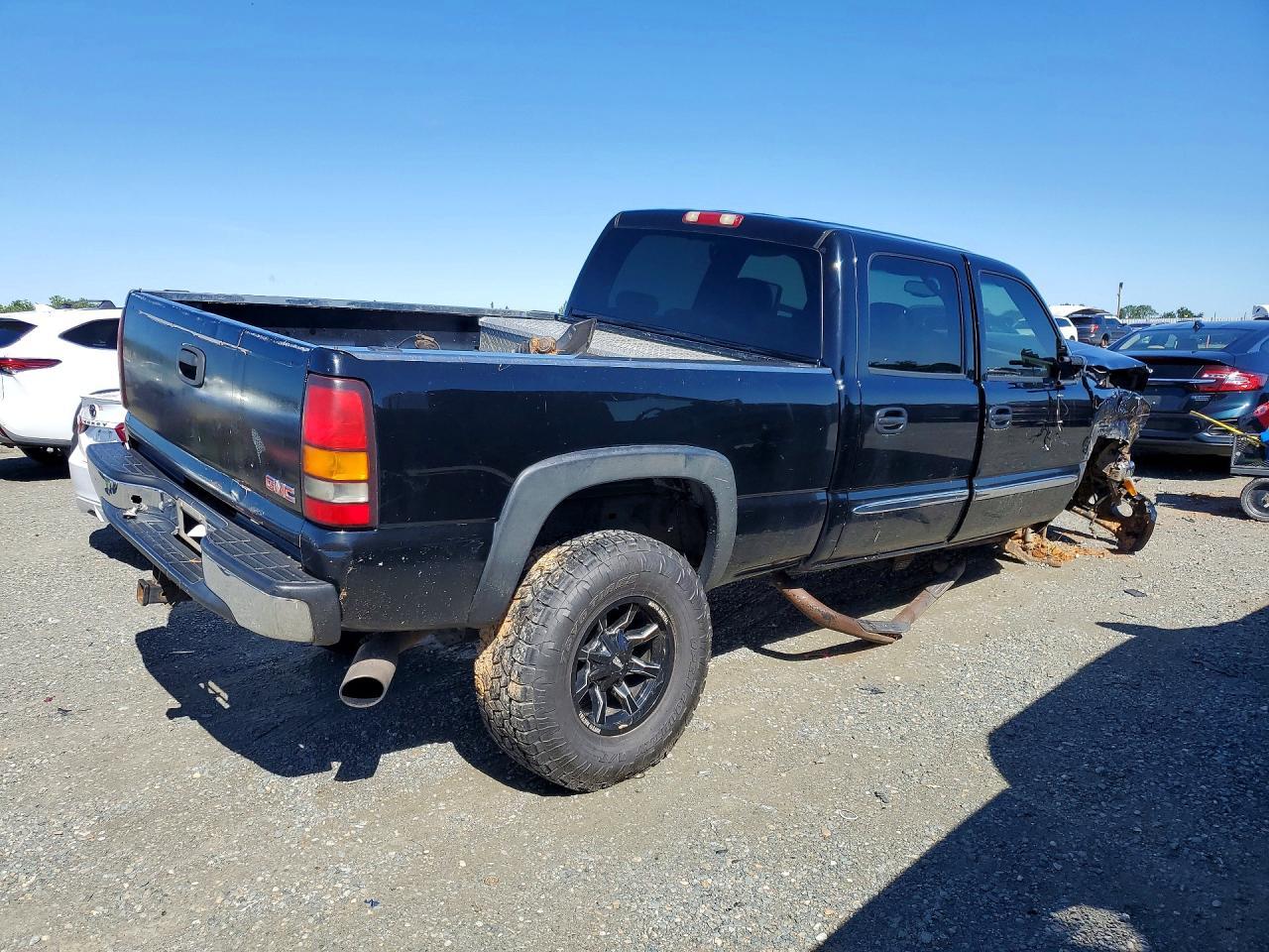 2004 GMC Sierra K2500 Heavy Duty