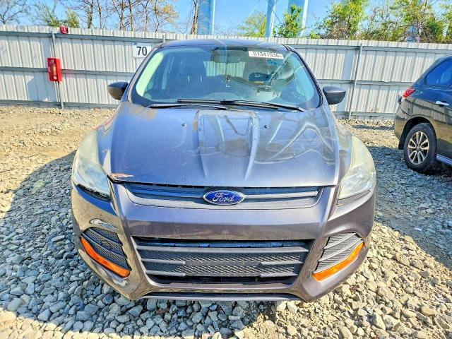 2016 Ford Escape s