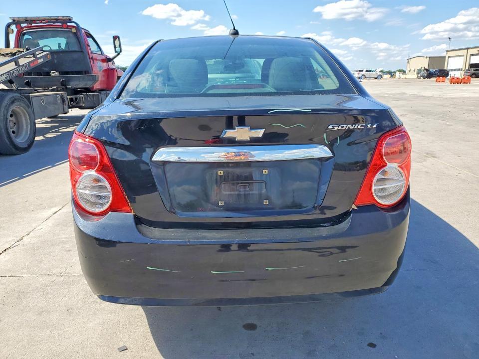 2016 Chevrolet Sonic lt