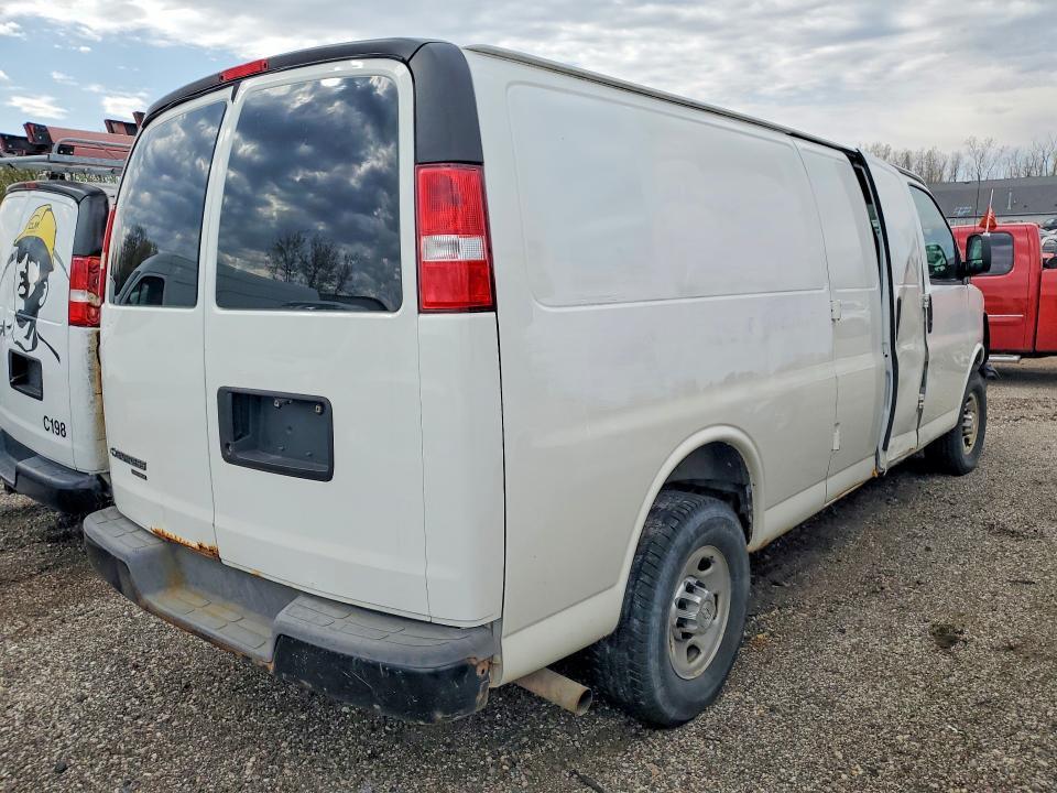 2015 Chev Express G2500