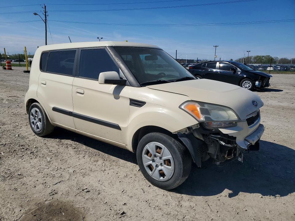 2010 KIA Soul +