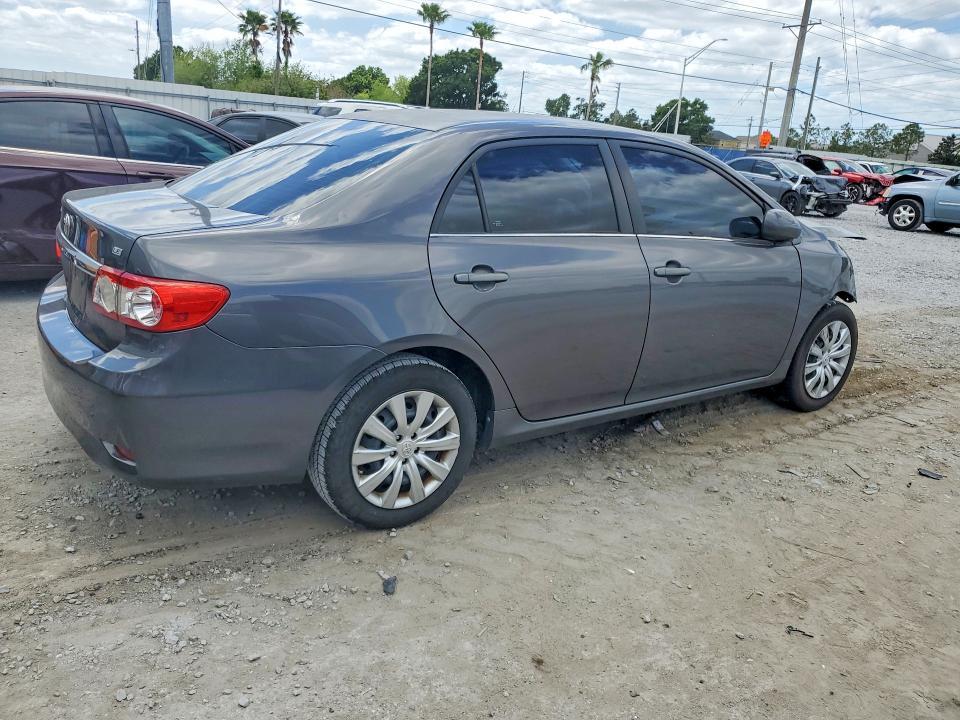 2013 Toyota Corolla le