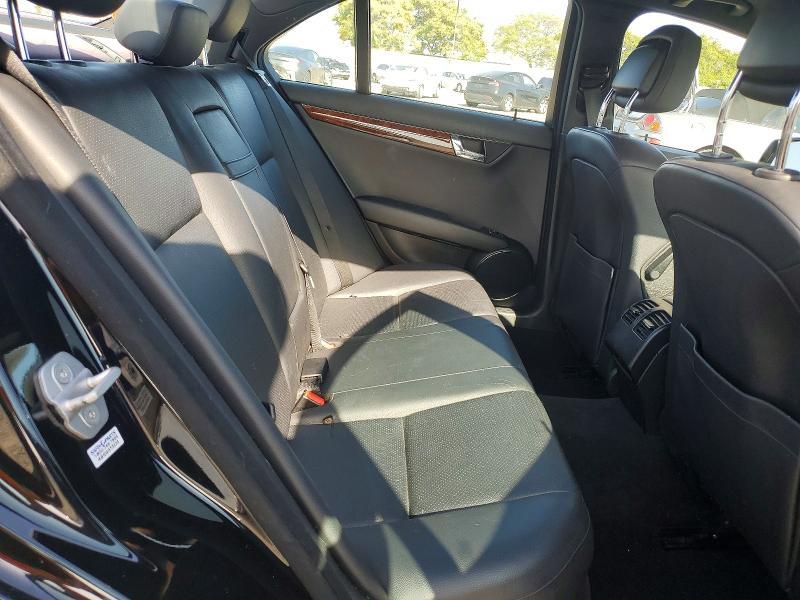 2011 Mercedes-Benz C300