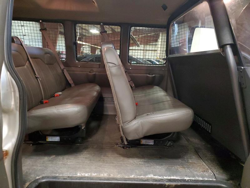 2021 Chevrolet Express G3500 LS 6.6L V-8 Passenger