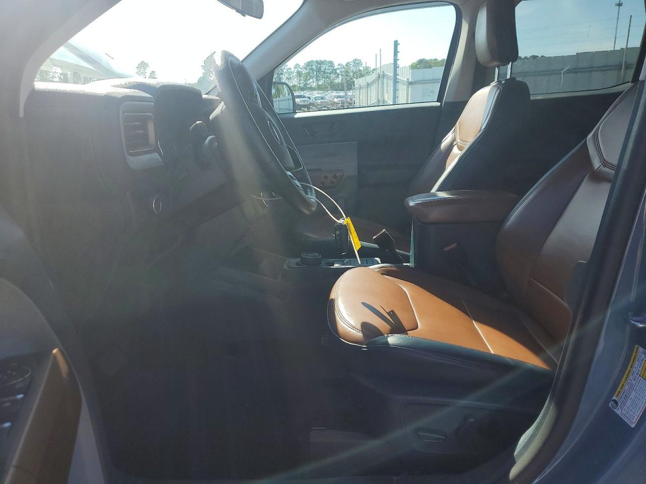 2022 Ford Maverick XL