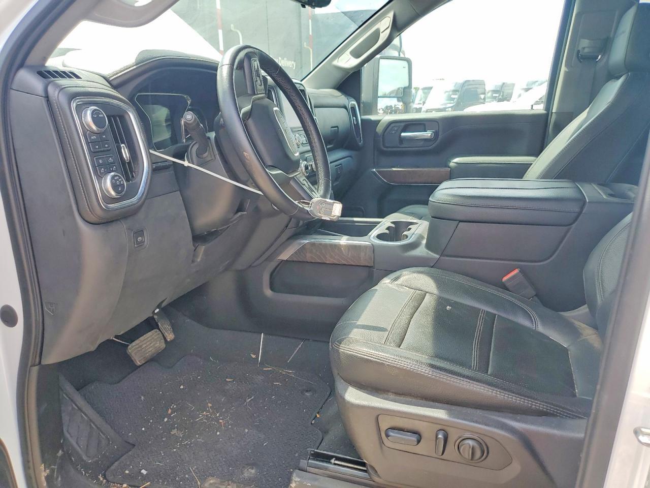 2020 GMC Sierra K2500 Denali