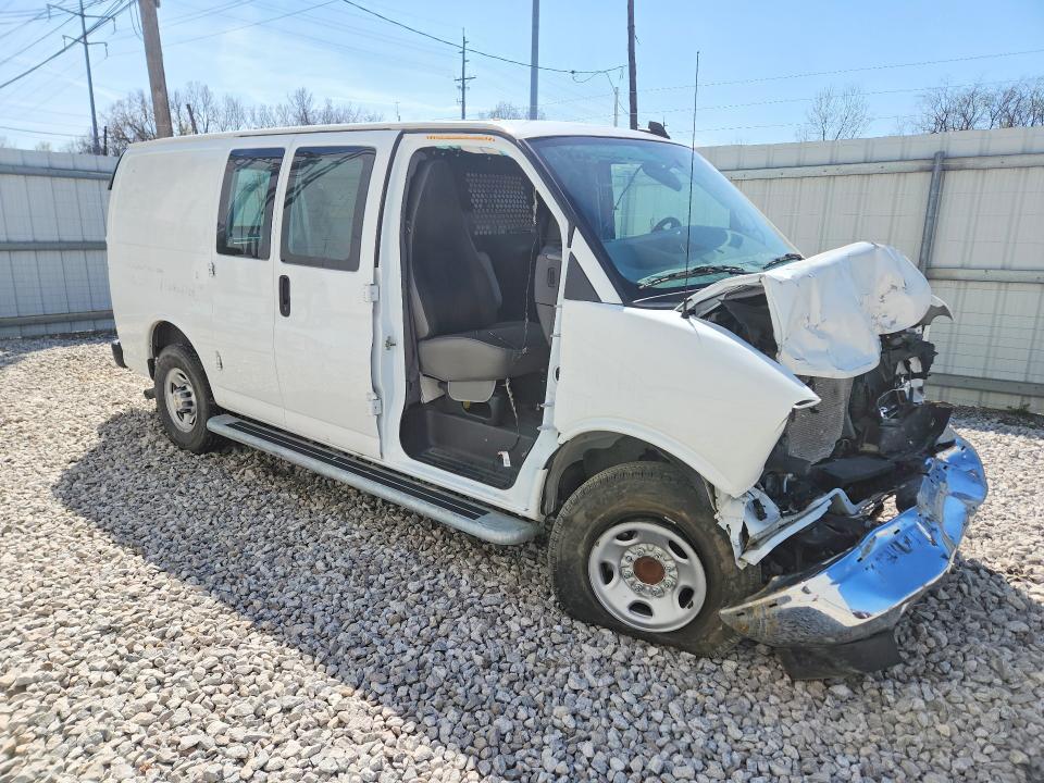 2024 Chevrolet Express G2500
