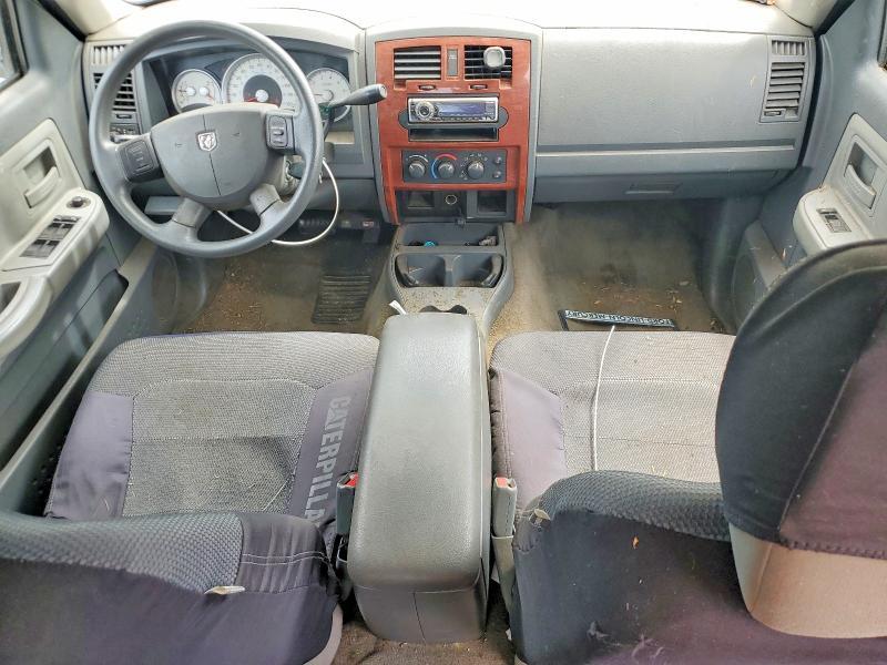 2005 Dodge Dakota Quad SLT