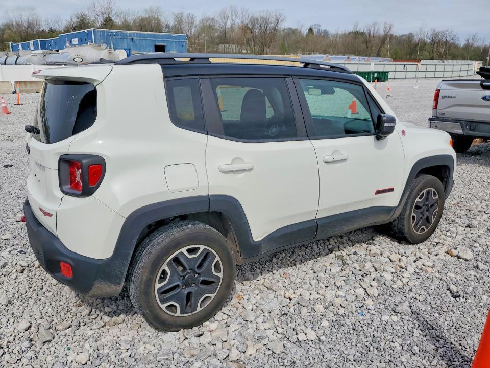 2015 Jeep Renegade Trailhawk