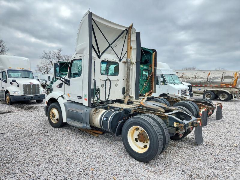 2019 Peterbilt 579 Semi Truck