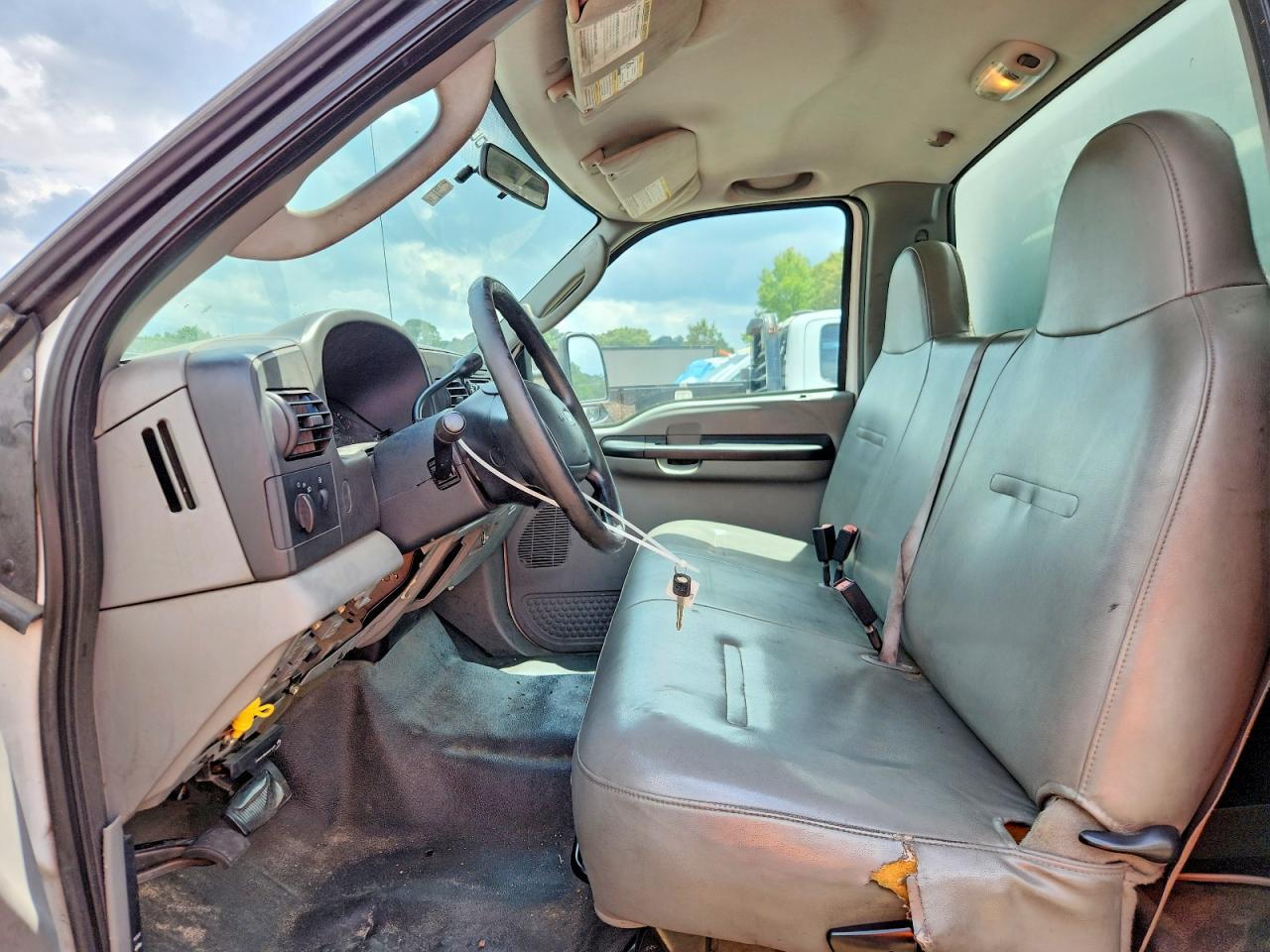 2006 Ford F550 Super Duty BOX Truck
