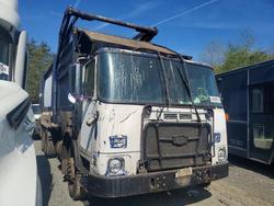 Salvage trucks for sale at Waldorf, MD auction: 2015 Autocar Llc Xpeditor