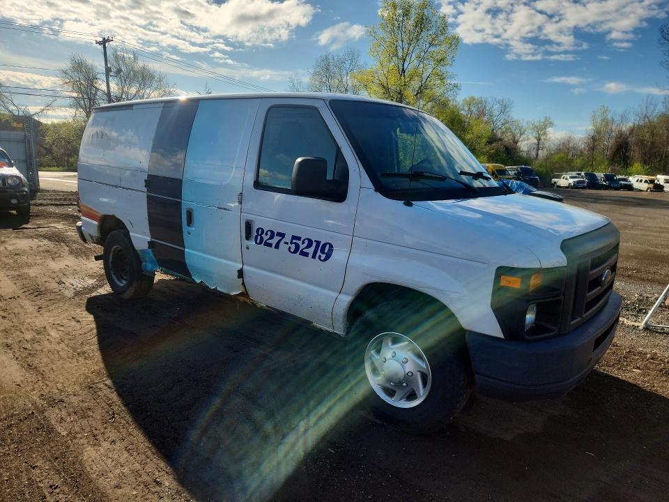 2013 Ford Econoline E250 van