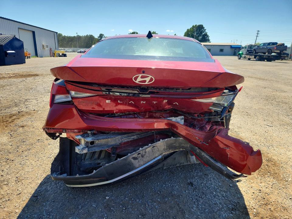 2024 Hyundai Elantra se