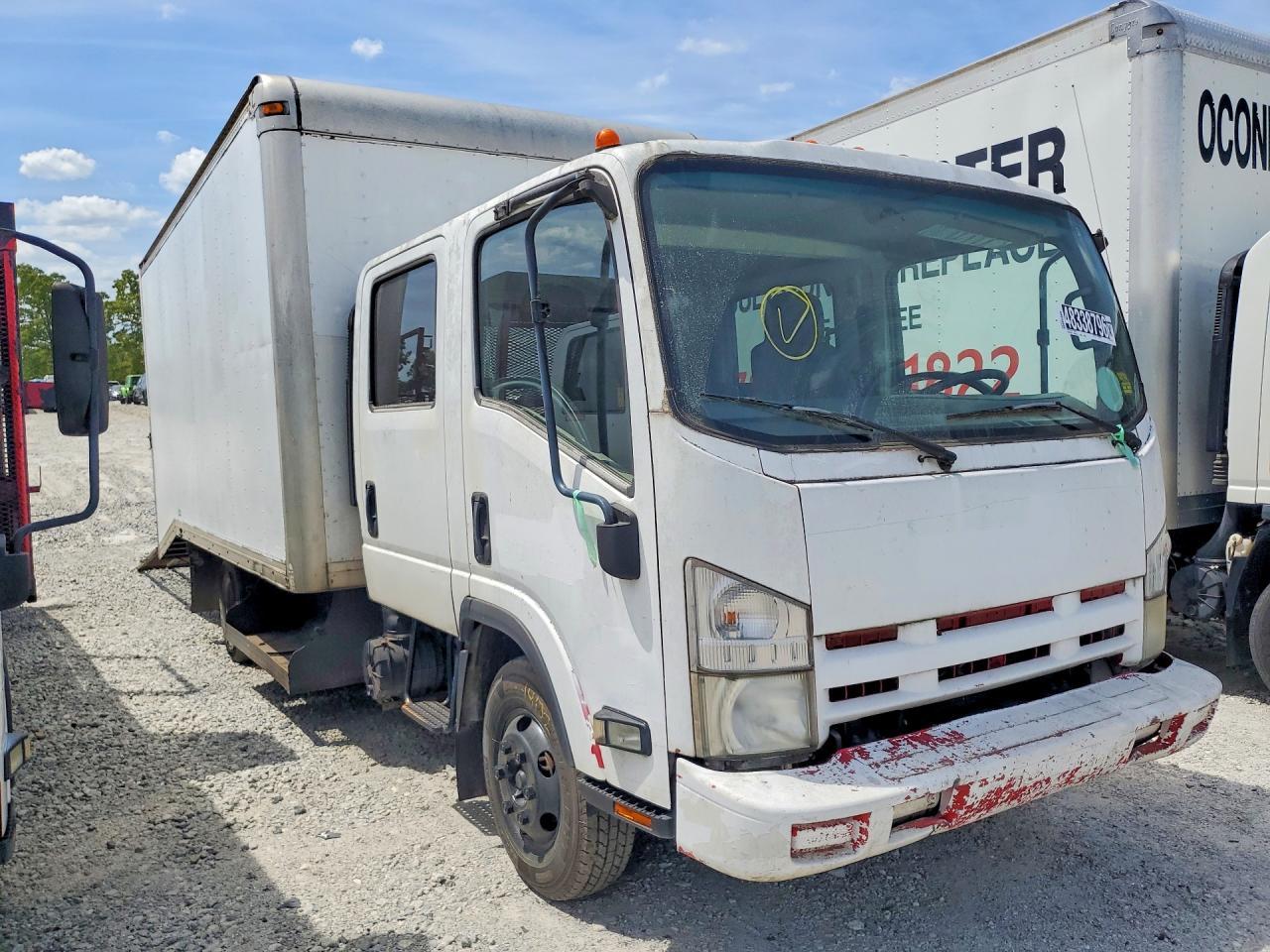 2009 Isuzu NPR BOX Truck