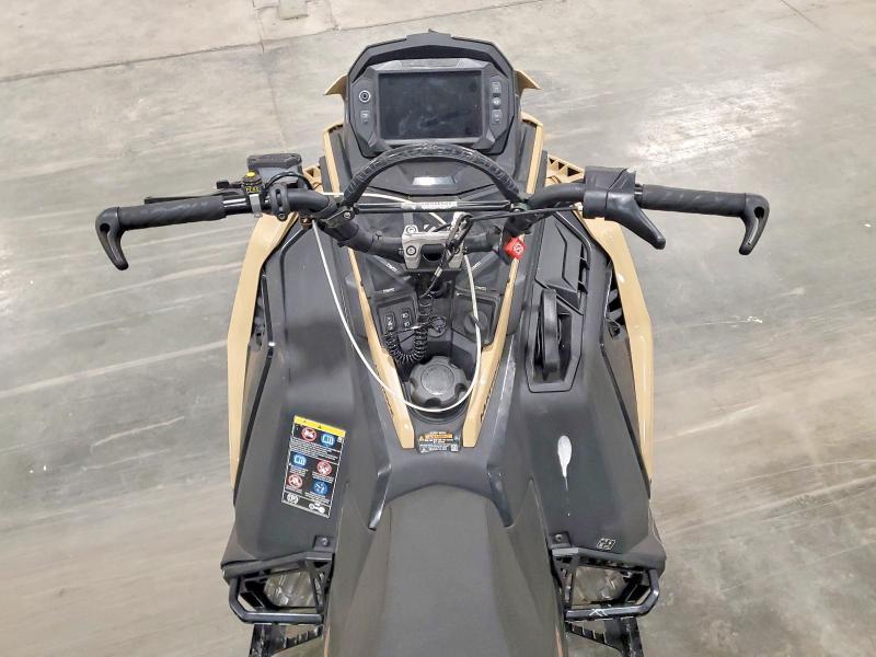 2024 Polaris Matryx RMK PKG