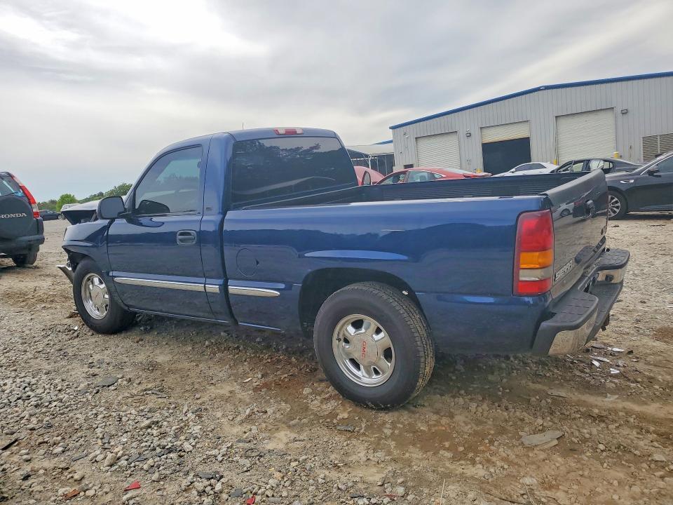 2002 GMC New Sierra C1500