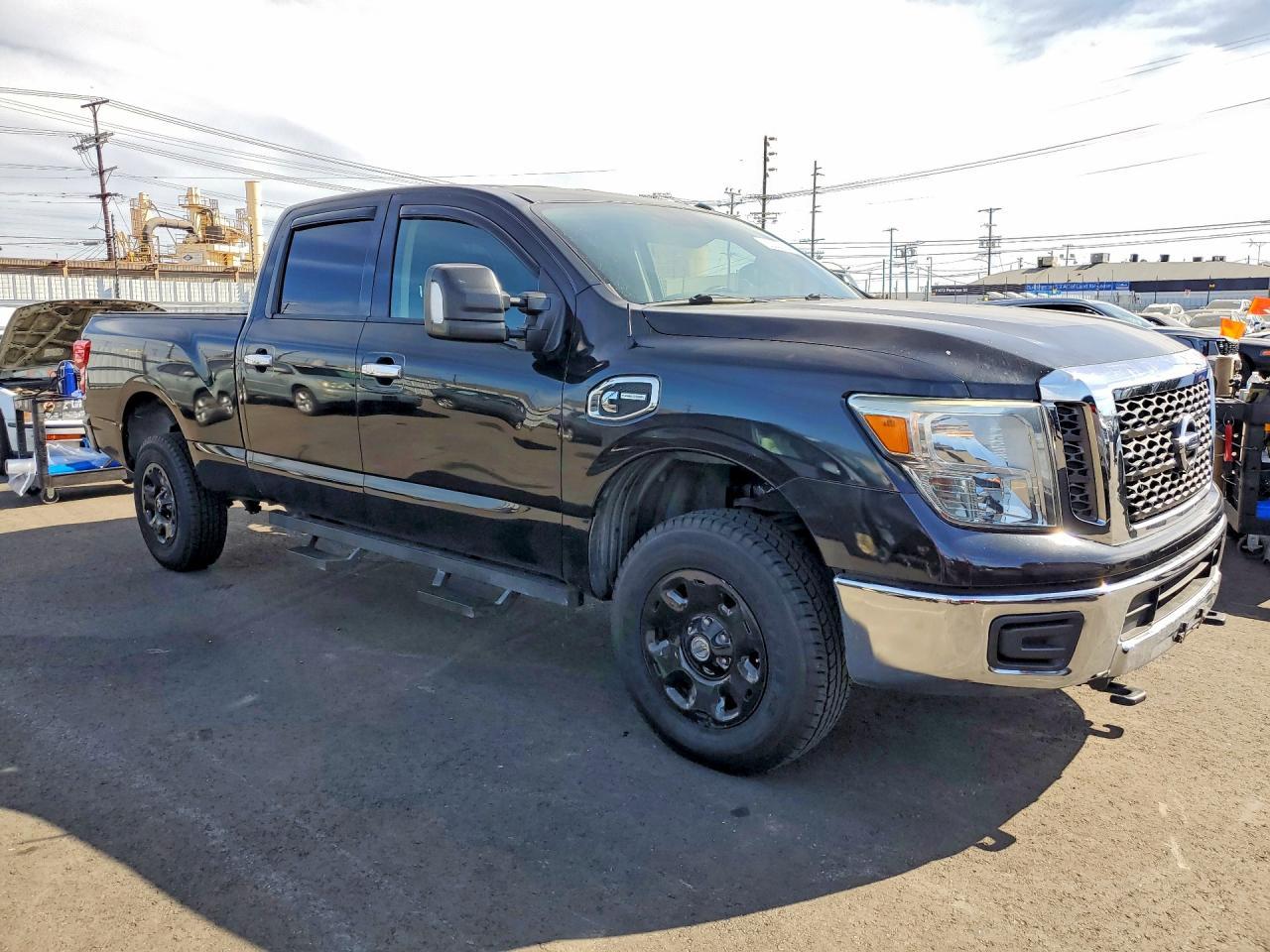 2017 Nissan Titan XD SV