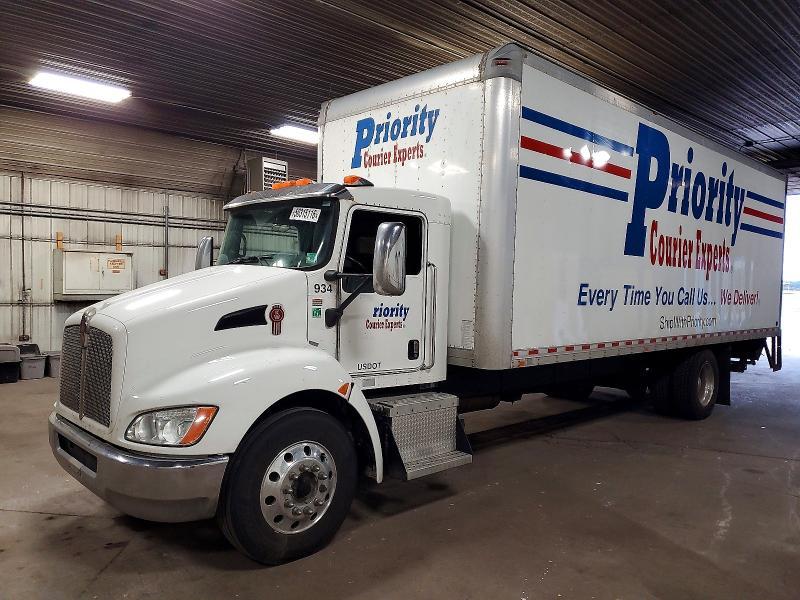 2017 Kenworth T370 BOX Truck