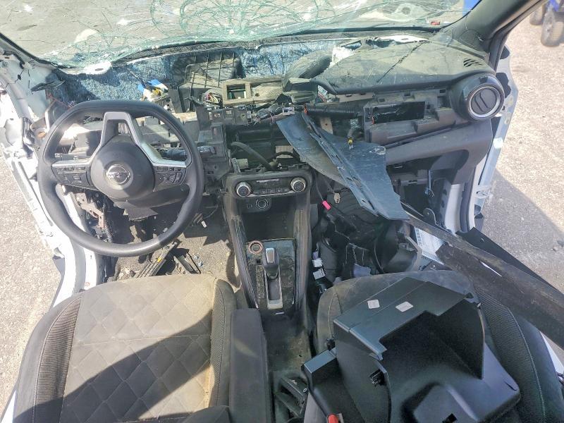 2019 Nissan Kicks sv