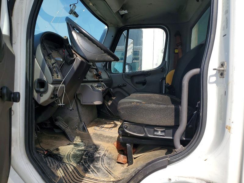 2019 Freigliner 2019 Freightliner Business Class M2 BOX Truck