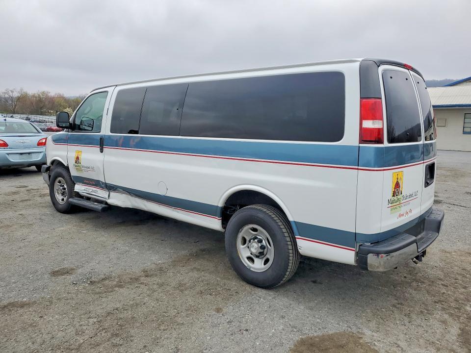 2019 Chevrolet Express G3500 LT