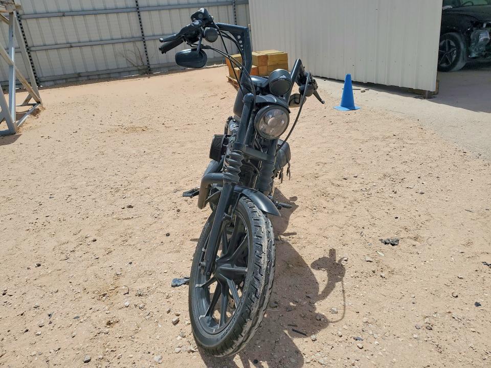 2016 Harley-Davidson XL883 Iron 883